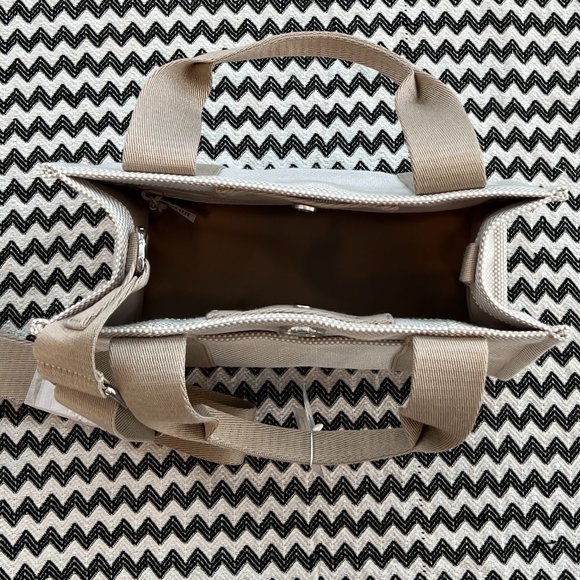 lululemon two tone canvas tote bag Two-Tone Bag, 10L NWT lululemon Two-Tone Canvas Tote